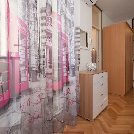 Apartment Tina